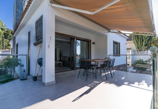 Villa in Marbella - Modern villa close to the beach in Costabella, Marbella Villa in Marbella - Modern villa close to the beach in Costabella, Marbella
