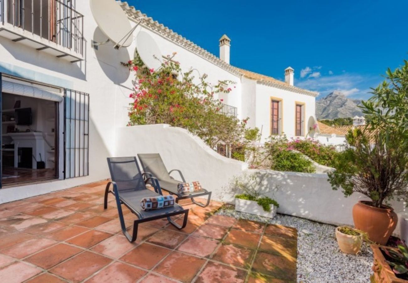 Townhouse in Marbella - Casa Naranjal by Roomservices