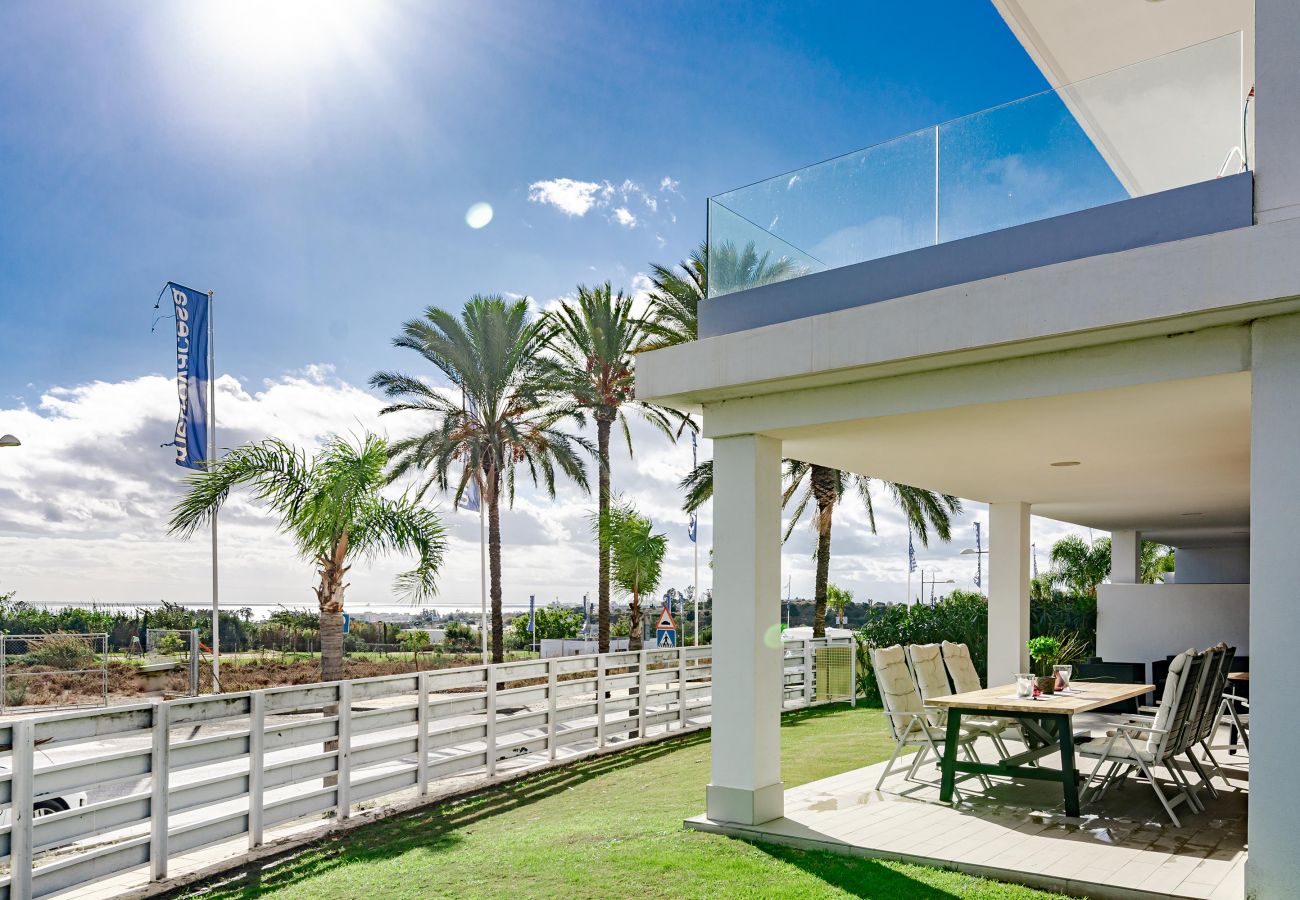 Apartment in Estepona - Casa Mirage III by Roomservices