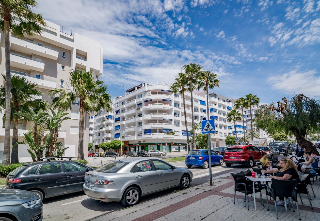 Apartment in Nueva andalucia - Casa Albatross III by Roomservices