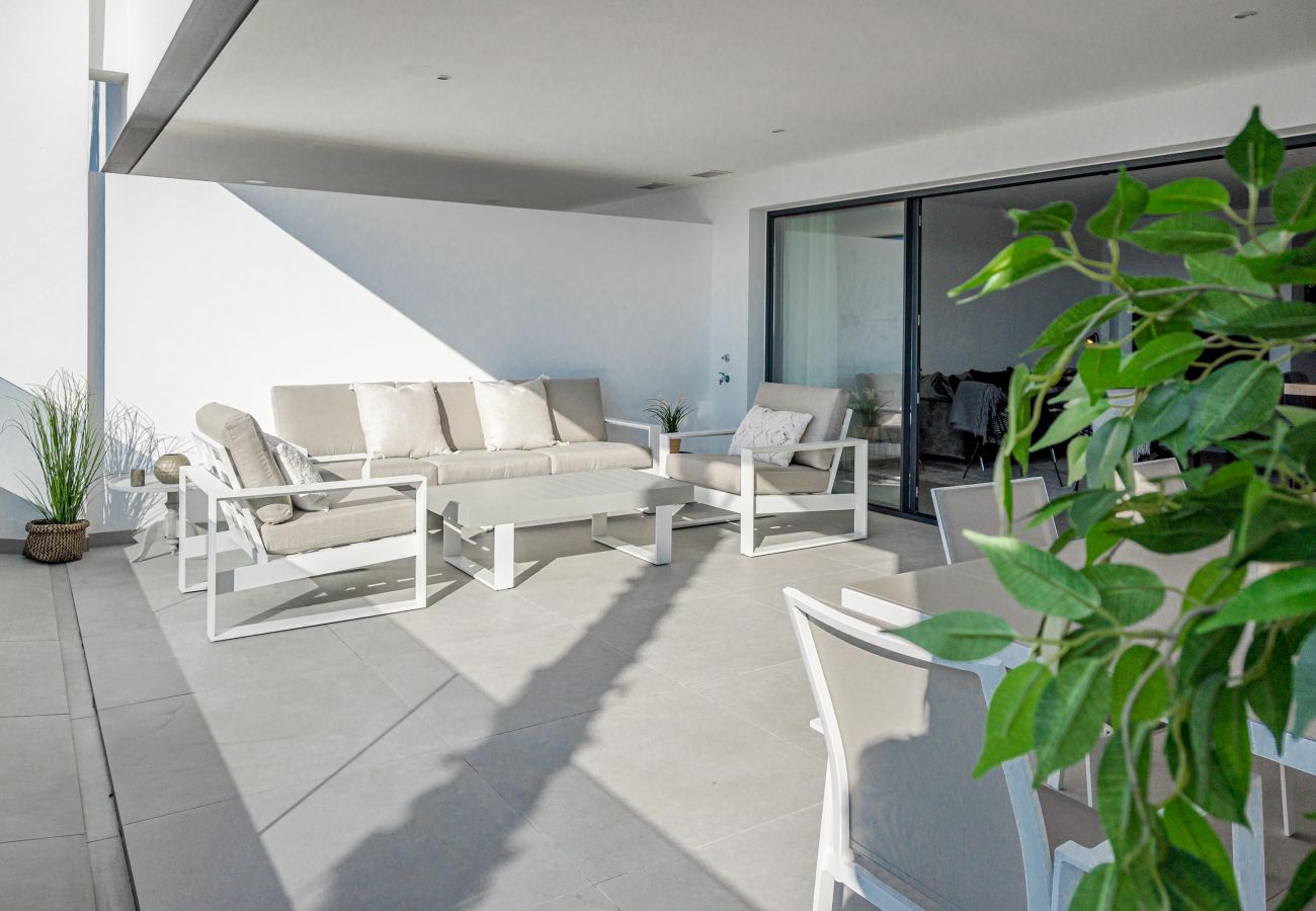 Apartment in Estepona - Casa Mirador V by Roomservices