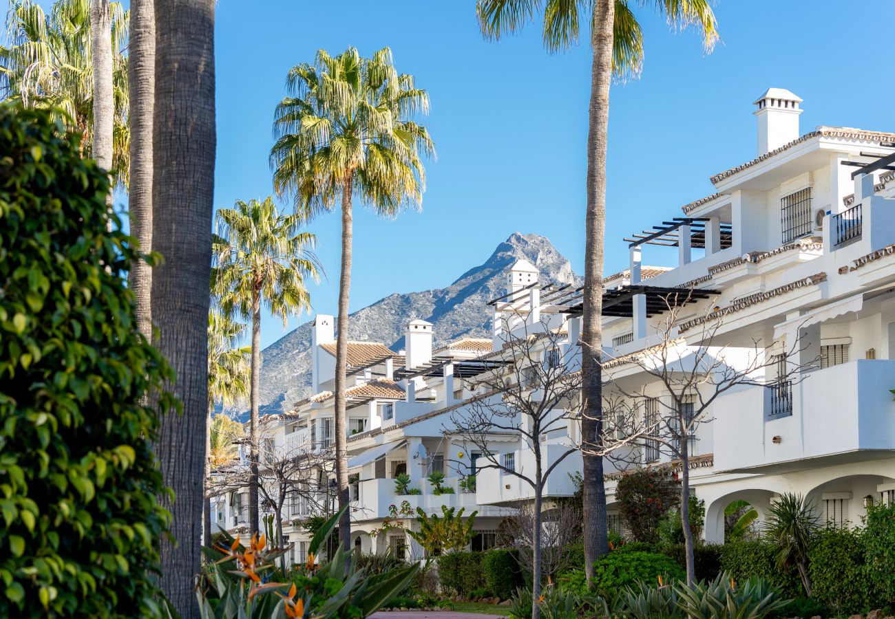 Apartment in Marbella - Los Naranjos 8, two bedroom ground floor apartment near Puerto Banus