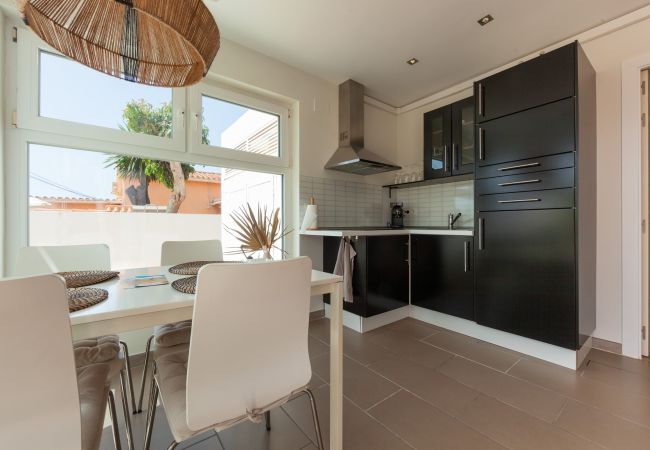 Villa in Marbella - Villa Madrugada - beachside villa in Costabella Villa in Marbella - Villa Madrugada - beachside villa in Costabella