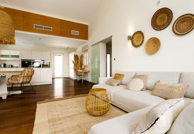 Villa in Marbella - Villa Madrugada - beachside villa in Costabella Villa in Marbella - Villa Madrugada - beachside villa in Costabella