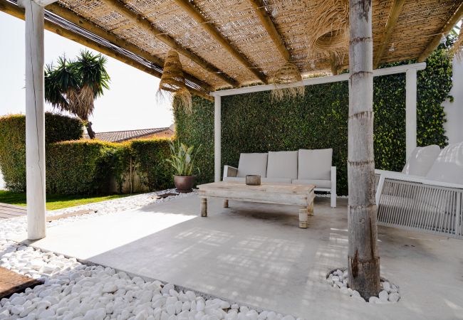 Villa in Marbella - Villa Madrugada - beachside villa in Costabella Villa in Marbella - Villa Madrugada - beachside villa in Costabella
