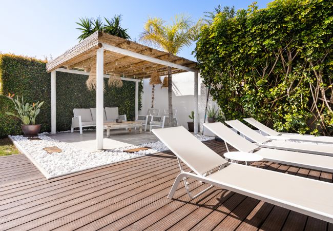 Villa in Marbella - Villa Madrugada - beachside villa in Costabella Villa in Marbella - Villa Madrugada - beachside villa in Costabella