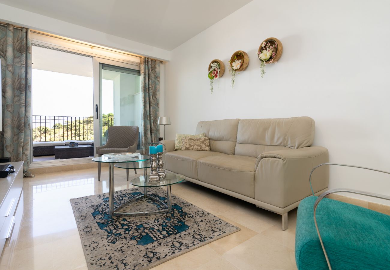 Apartment in Ojen - La Floresta Sur 7-3 natural surroundings above Elviria