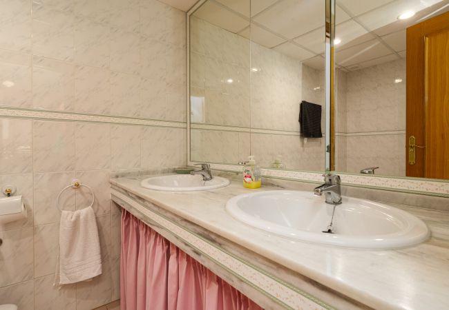 Apartment in Marbella - Alvarito Playa three bedroom apartment next to the beach Apartment in Marbella - Alvarito Playa three bedroom apartment next to the beach