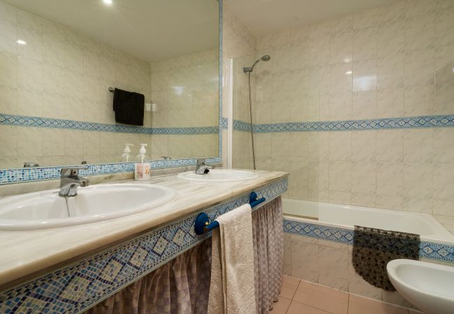 Apartment in Marbella - Alvarito Playa three bedroom apartment next to the beach Apartment in Marbella - Alvarito Playa three bedroom apartment next to the beach