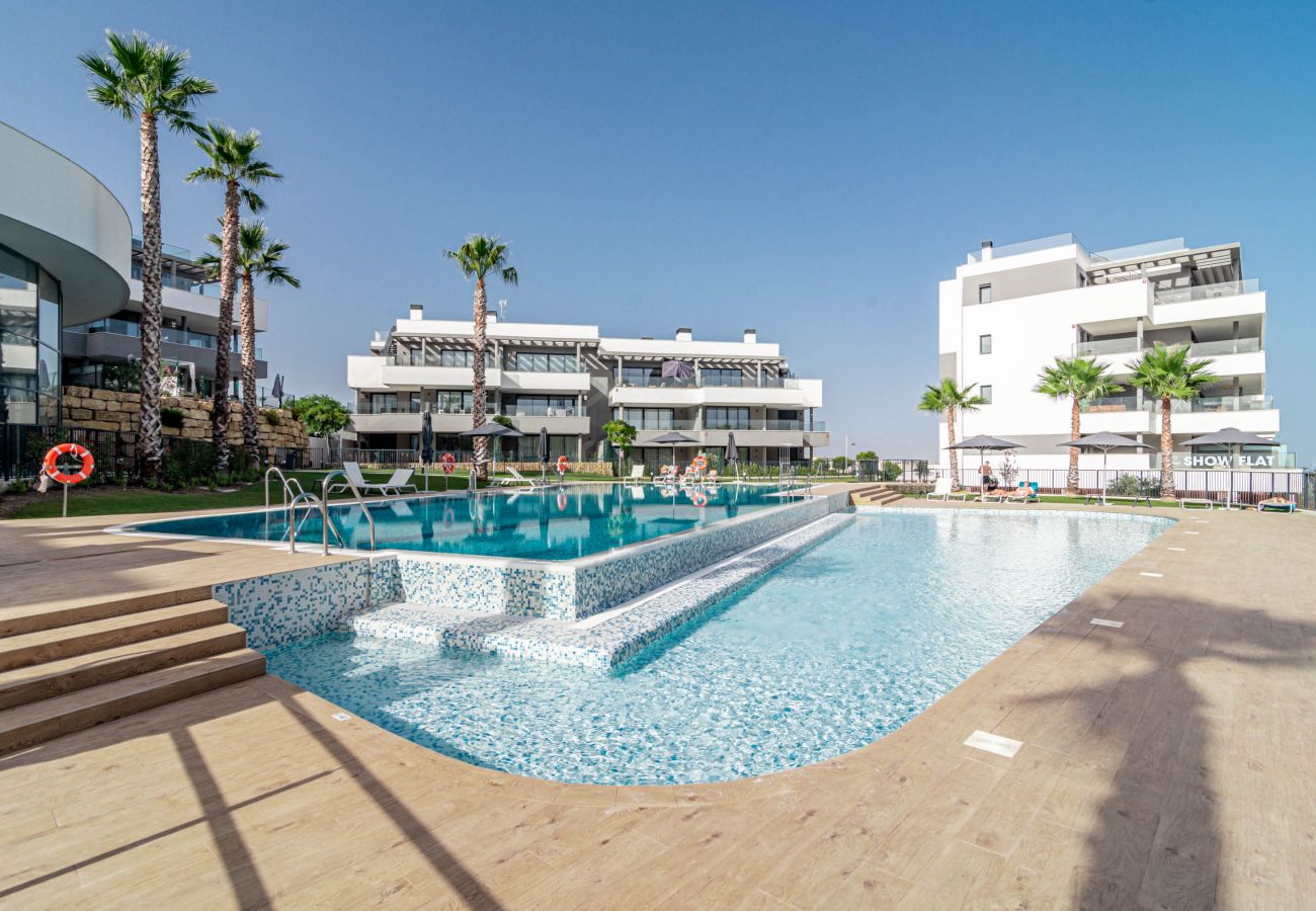 Apartment in Estepona - Casa Las Mesas V by Roomservices