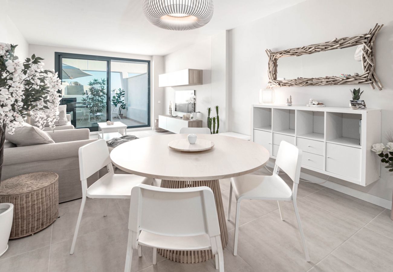 Apartment in Estepona - Casa Vanian II by Roomservices