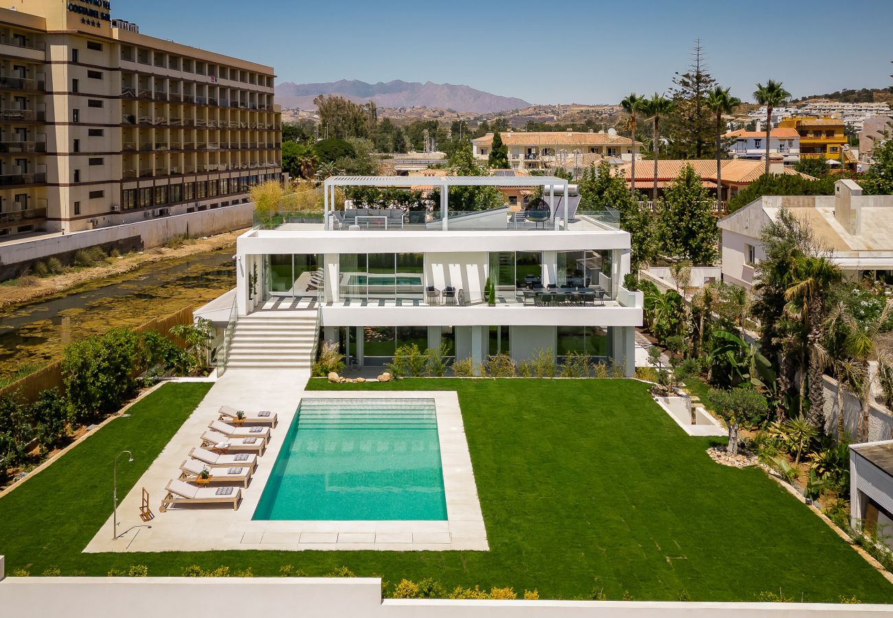 Villa in La Cala de Mijas - Villa Fabiola, first line beach villa in La Cala de Mijas