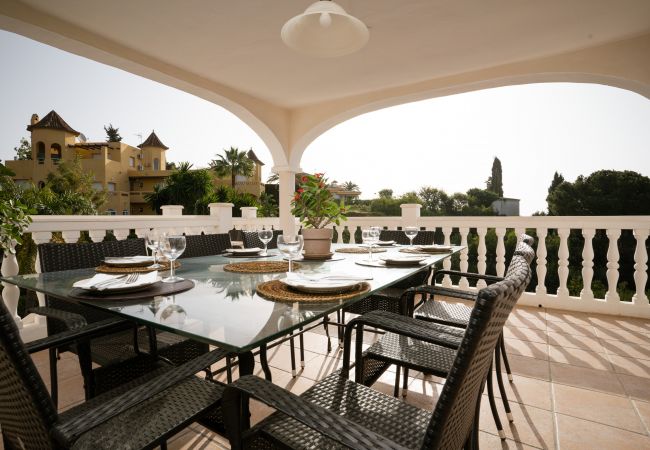 Villa in Marbella - Villa Sol y Mar - large villa for groups in El Rosario Villa in Marbella - Villa Sol y Mar - large villa for groups in El Rosario
