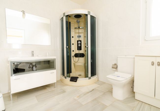 Villa in Marbella - Villa Sol y Mar - large villa for groups in El Rosario Villa in Marbella - Villa Sol y Mar - large villa for groups in El Rosario