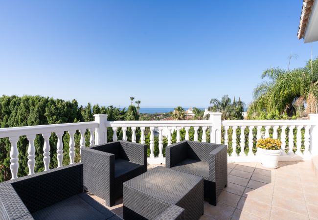 Villa in Marbella - Villa Sol y Mar - large villa for groups in El Rosario Villa in Marbella - Villa Sol y Mar - large villa for groups in El Rosario