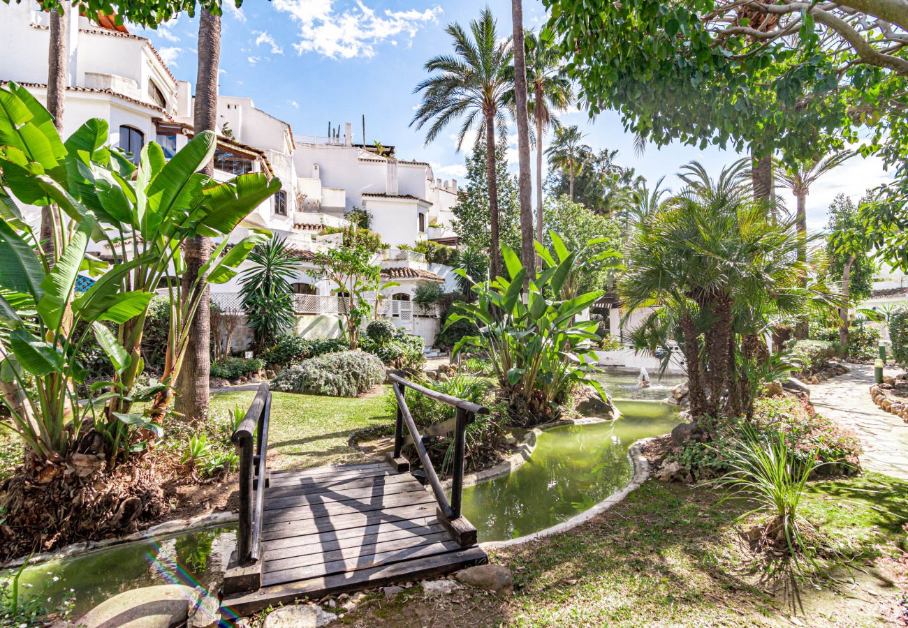 Apartment in Marbella -  GC - Spacious flat in Golden beach Marbella