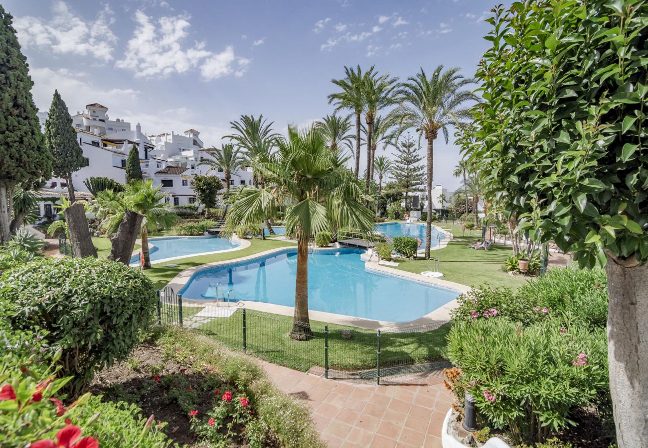 Apartment in Marbella - AB26- Casa blanca Puerto banus by Roomservices