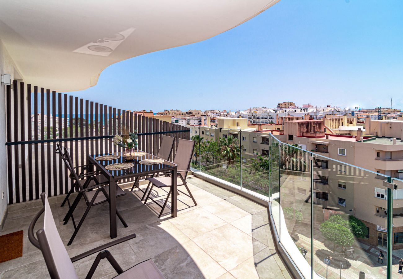 Apartment in Estepona - INF.4.6P -Apotel Infinity Estepona by Roomservices 