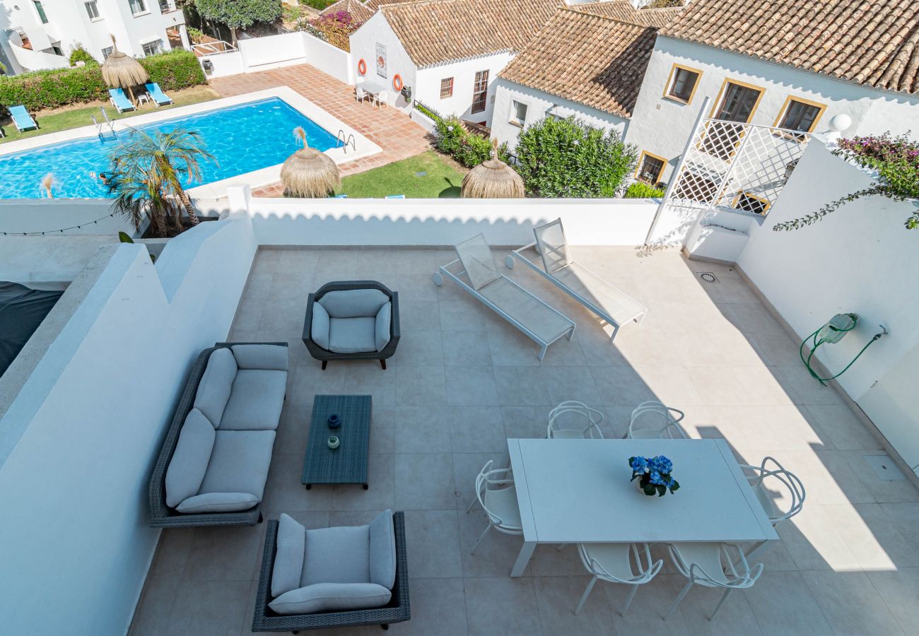 Townhouse in Nueva andalucia - EN37- Modern and cozy apartment, El Naranjal Marbe