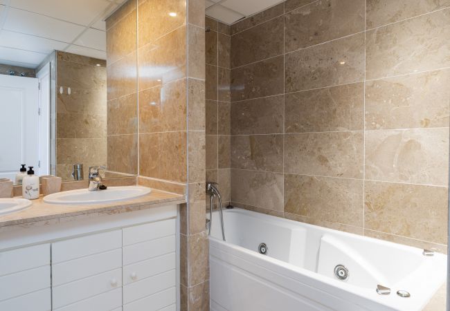 Apartment in Mijas Costa - Golf Gardens Miraflores - sea view apartment Apartment in Mijas Costa - Golf Gardens Miraflores - sea view apartment