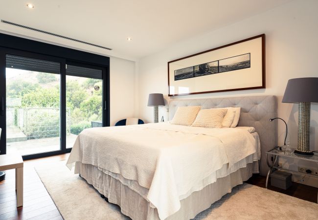 Villa in Marbella - Luxury villa with amazing views in Altos de Los Monteros, Marbella Villa in Marbella - Luxury villa with amazing views in Altos de Los Monteros, Marbella