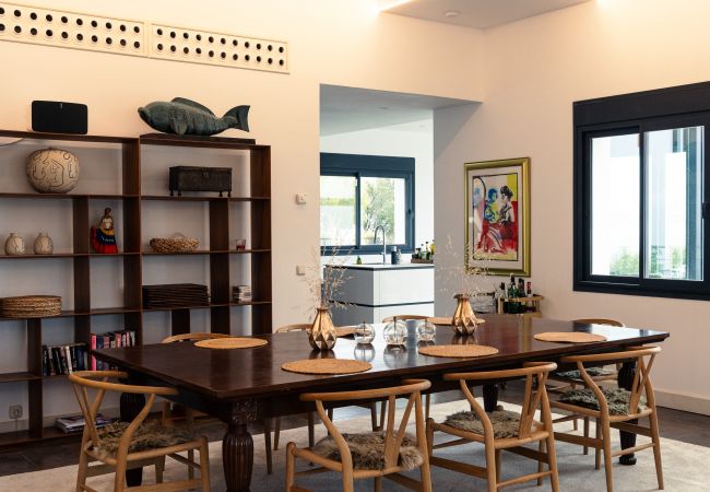 Villa in Marbella - Luxury villa with amazing views in Altos de Los Monteros, Marbella Villa in Marbella - Luxury villa with amazing views in Altos de Los Monteros, Marbella