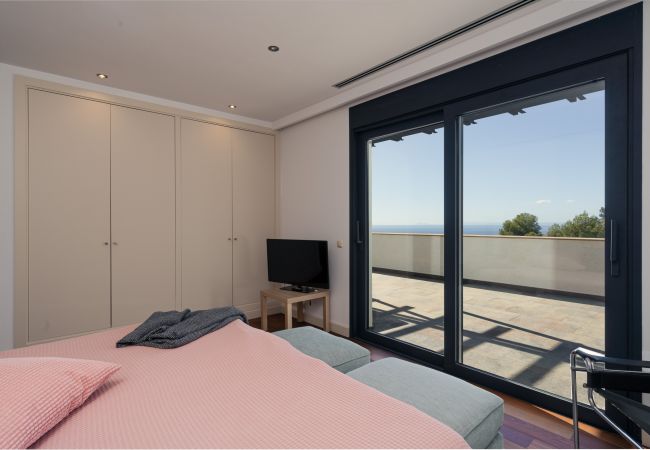 Villa in Marbella - Luxury villa with amazing views in Altos de Los Monteros, Marbella Villa in Marbella - Luxury villa with amazing views in Altos de Los Monteros, Marbella
