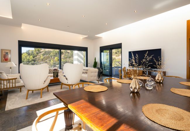 Villa in Marbella - Luxury villa with amazing views in Altos de Los Monteros, Marbella Villa in Marbella - Luxury villa with amazing views in Altos de Los Monteros, Marbella