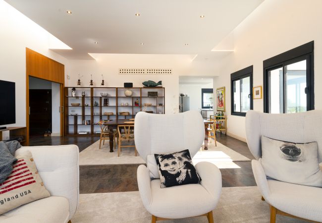 Villa in Marbella - Luxury villa with amazing views in Altos de Los Monteros, Marbella Villa in Marbella - Luxury villa with amazing views in Altos de Los Monteros, Marbella