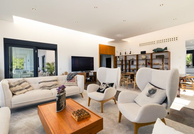 Villa in Marbella - Luxury villa with amazing views in Altos de Los Monteros, Marbella Villa in Marbella - Luxury villa with amazing views in Altos de Los Monteros, Marbella
