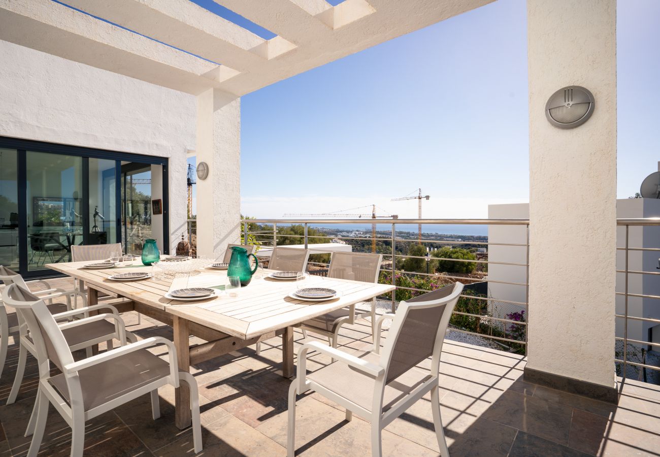 Villa in Marbella - Luxury villa with amazing views in Altos de Los Monteros, Marbella