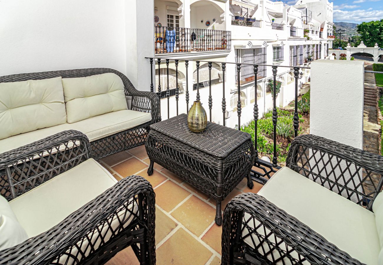 Townhouse in Nueva andalucia - AP103- Aloha Pueblo Marbella by Roomservices 