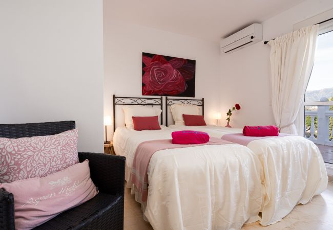 Villa in Marbella - Villa Rosario - luxury villa with private pool near Marbella Villa in Marbella - Villa Rosario - luxury villa with private pool near Marbella