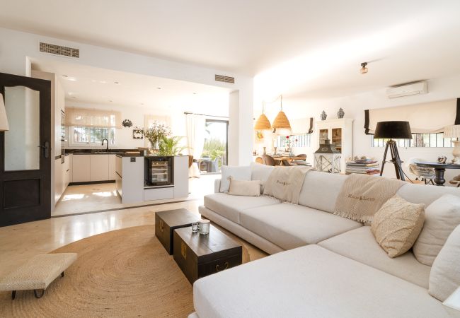Villa in Marbella - Villa Rosario - luxury villa with private pool near Marbella Villa in Marbella - Villa Rosario - luxury villa with private pool near Marbella