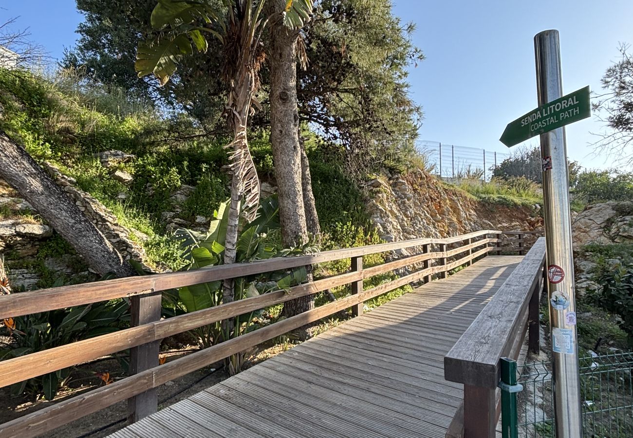 Apartment in Estepona - Modern & well connected 2 bed apartment in Estepona town