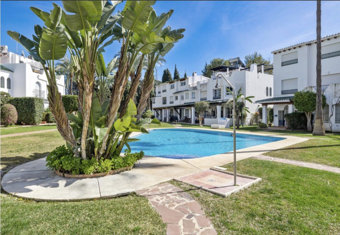 Townhouse in Nueva andalucia - SE8 - Stylish townhouse with rooftop terrace