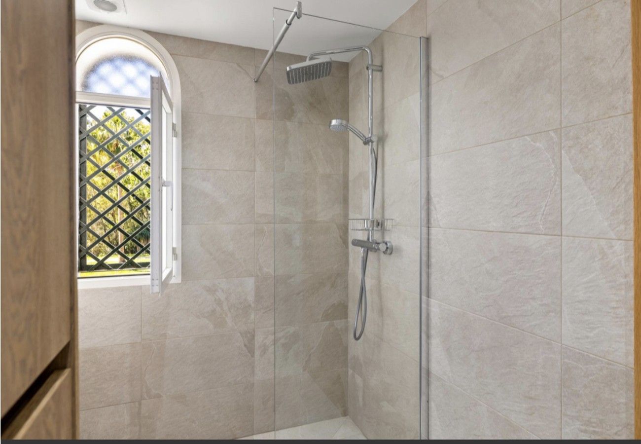 Townhouse in Nueva andalucia - SE8 - Stylish townhouse with rooftop terrace