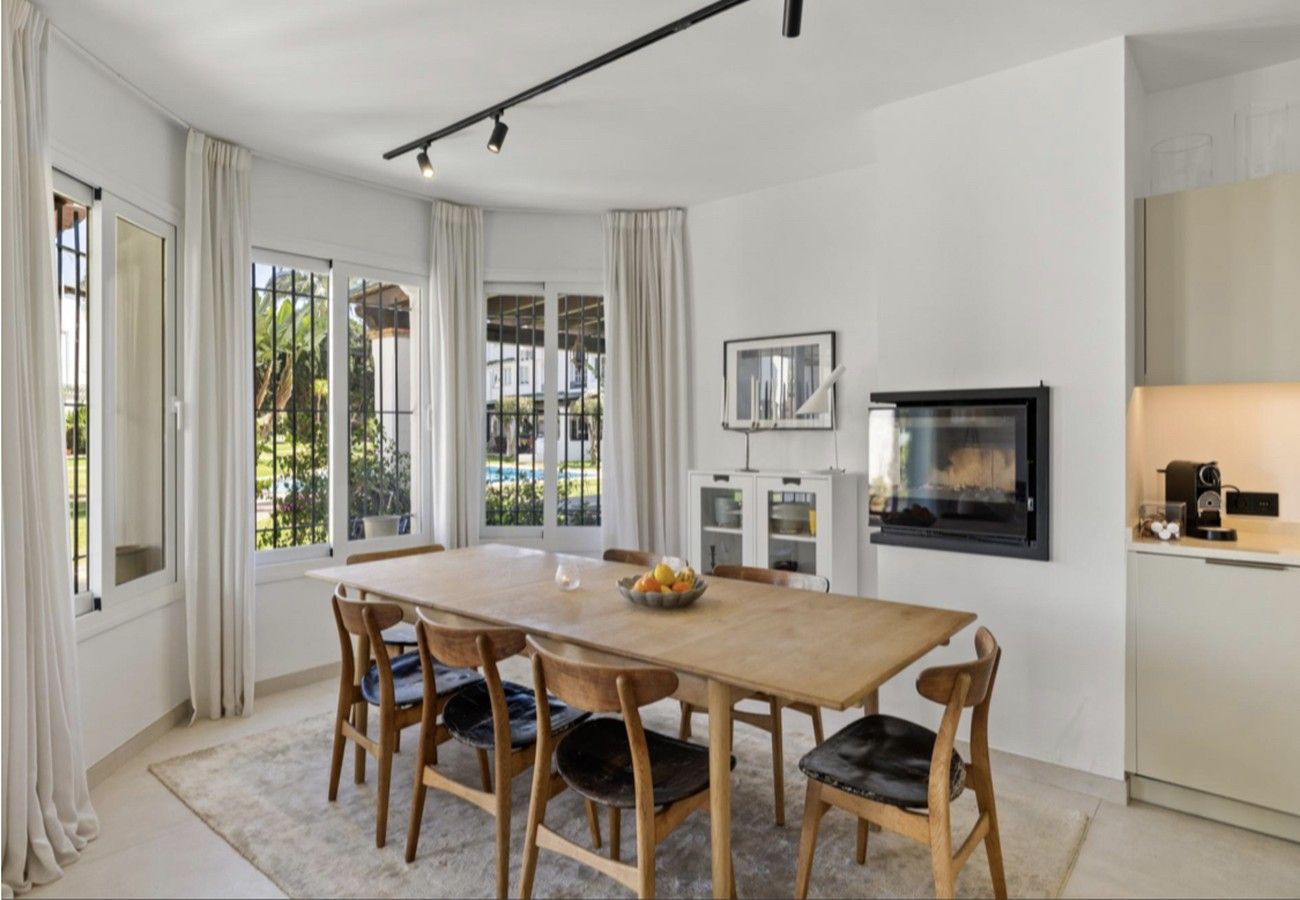Townhouse in Nueva andalucia - SE8 - Stylish townhouse with rooftop terrace