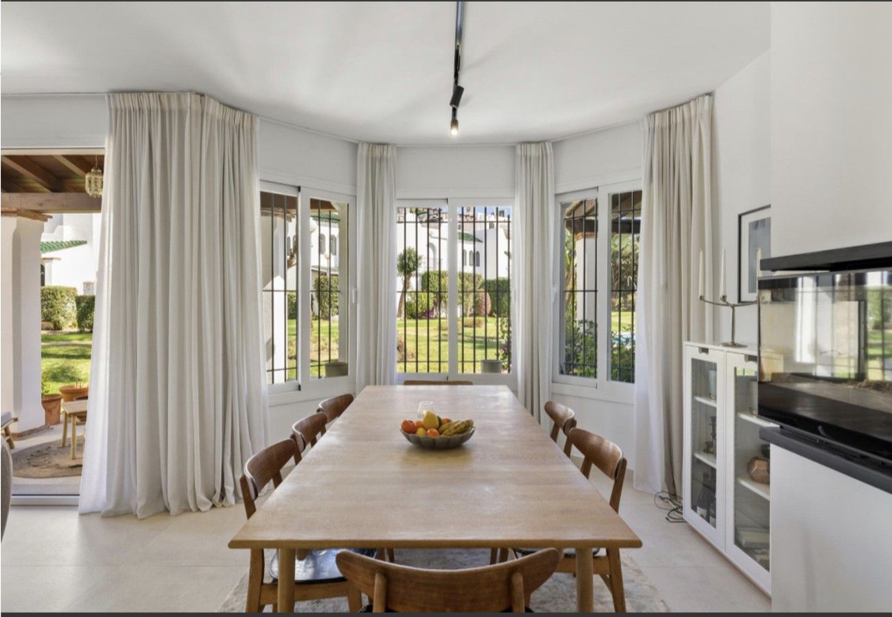 Townhouse in Nueva andalucia - SE8 - Stylish townhouse with rooftop terrace
