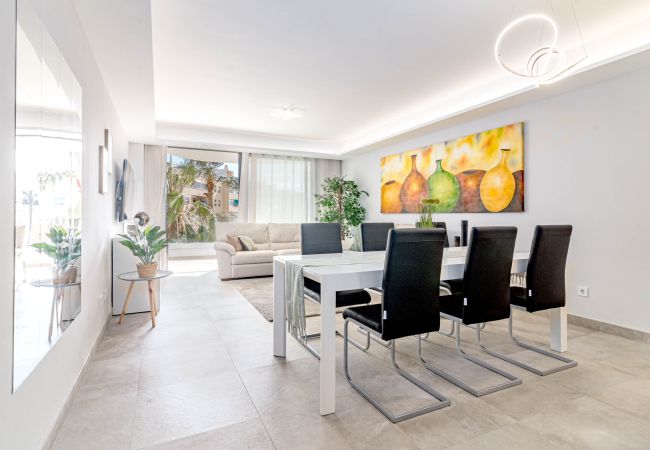  in Estepona - INF4.2P - Modern city apartment near the beach