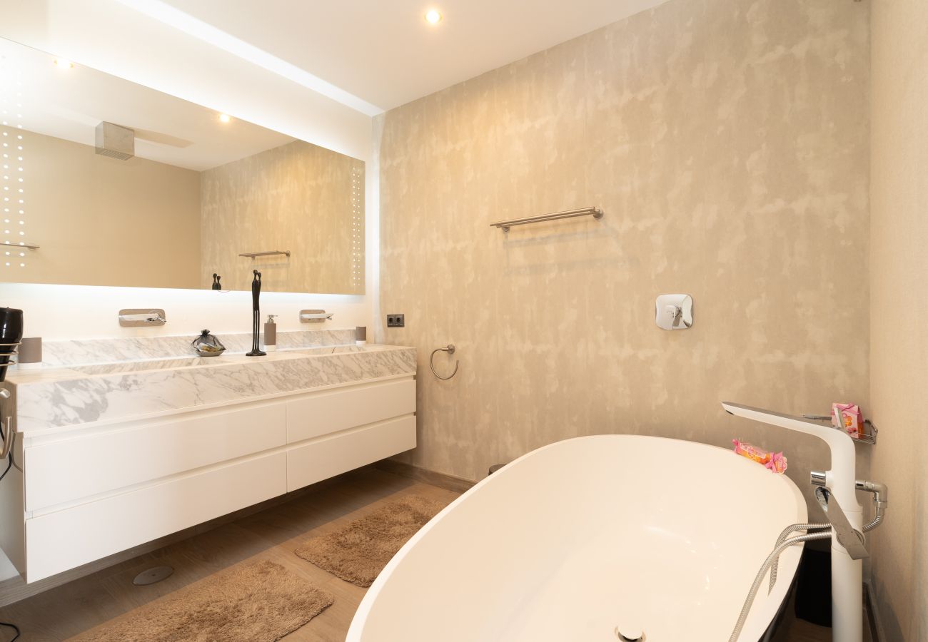 Townhouse in Ojen - Casa Munich-Breathtaking 180º Sea Views