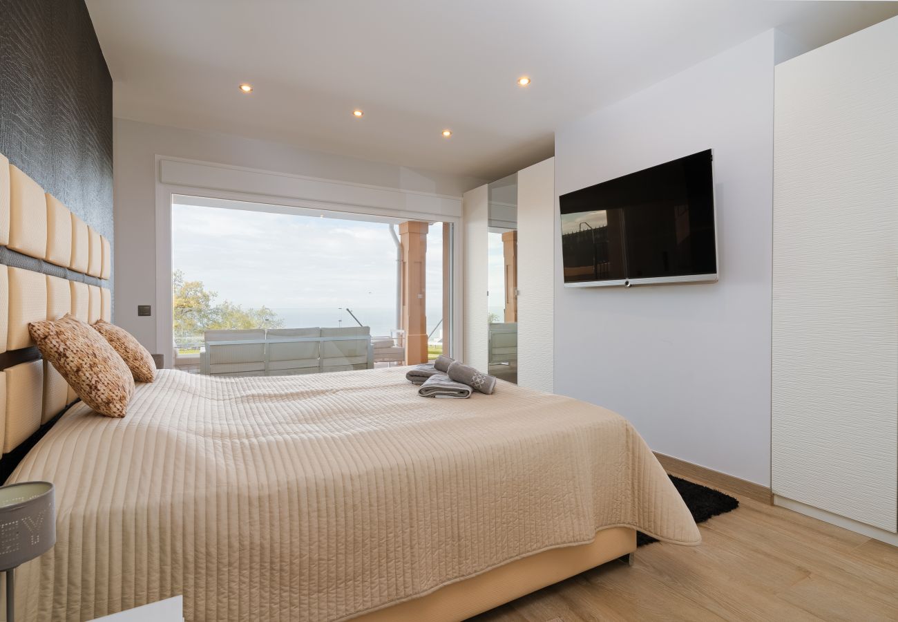 Townhouse in Ojen - Casa Munich-Breathtaking 180º Sea Views