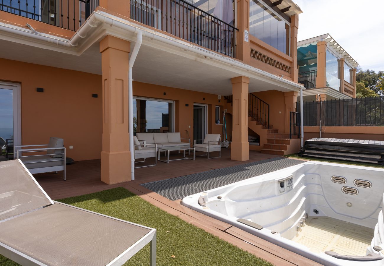 Townhouse in Ojen - Casa Munich-Breathtaking 180º Sea Views