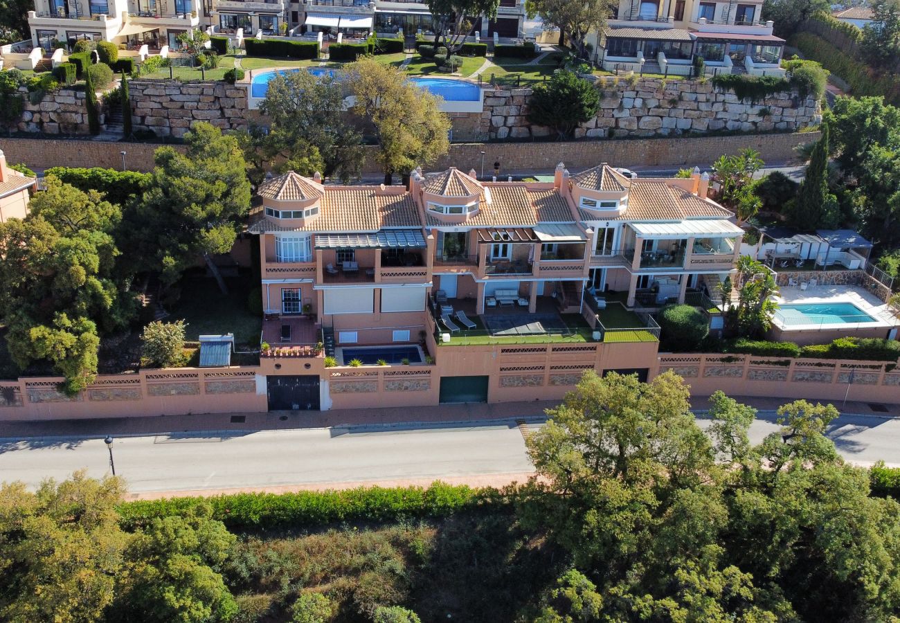 Townhouse in Ojen - Casa Munich-Breathtaking 180º Sea Views