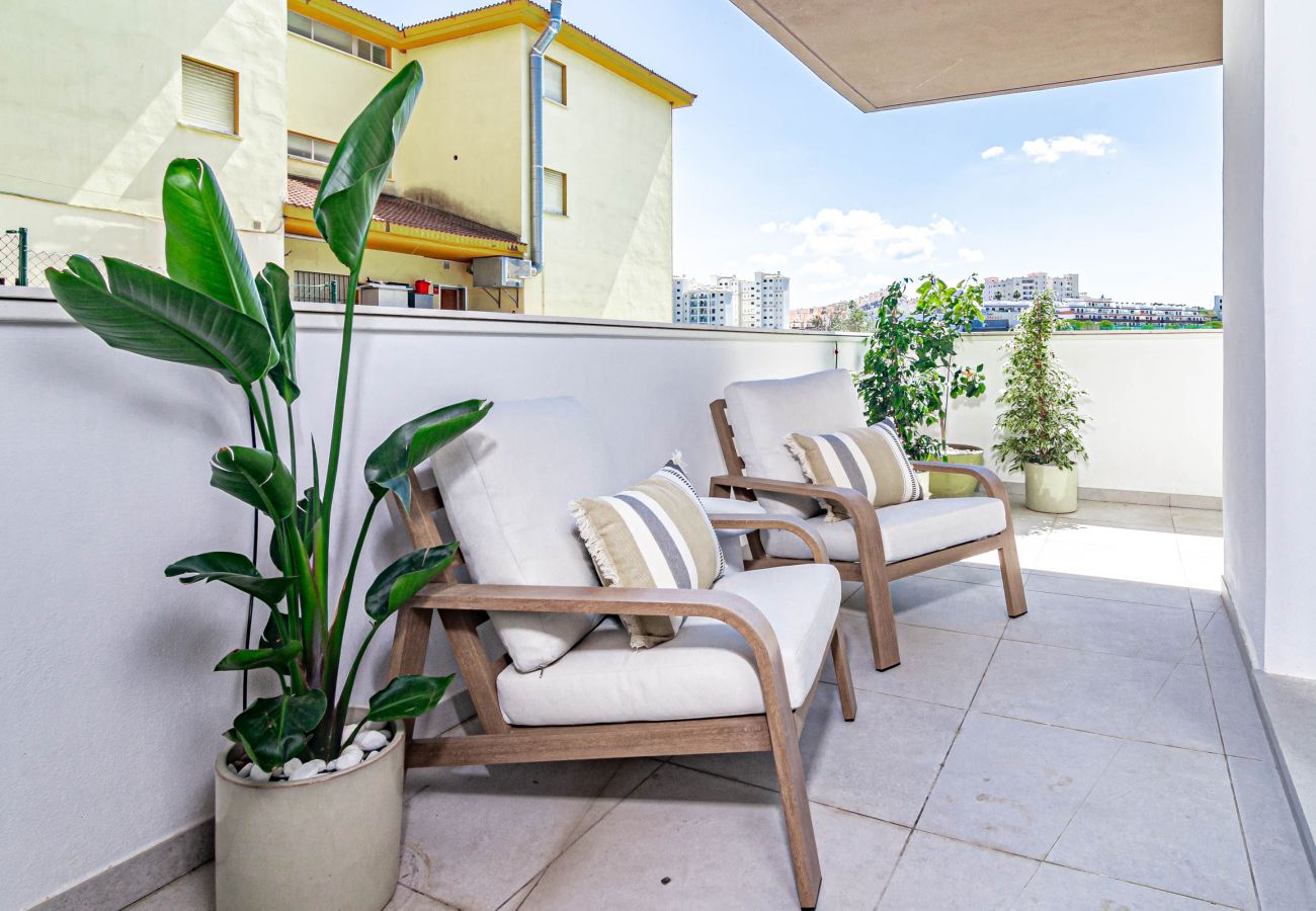Apartment in Estepona - LMEA2.0A - Luxury Apt - Pool View & Walk to All 