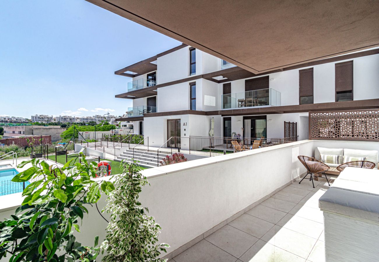 Apartment in Estepona - LMEA2.0A - Luxury Apt - Pool View & Walk to All 