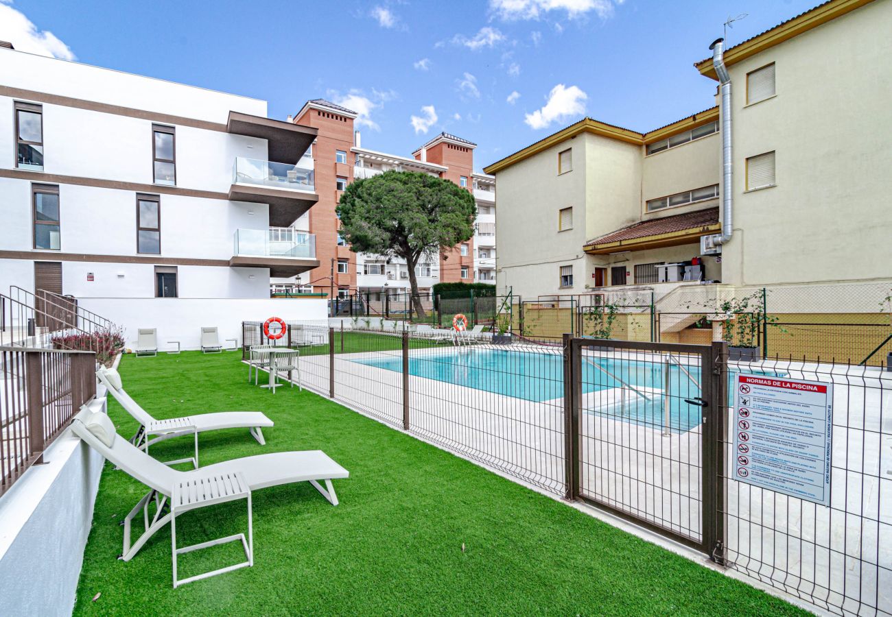 Apartment in Estepona - LMEA2.0A - Luxury Apt - Pool View & Walk to All 