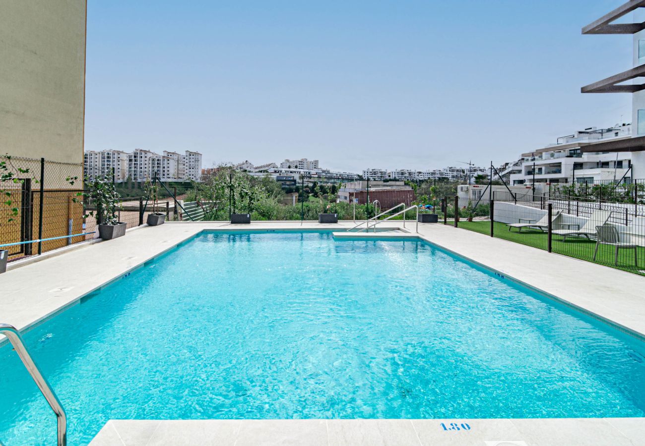Apartment in Estepona - LMEA2.0A - Luxury Apt - Pool View & Walk to All 