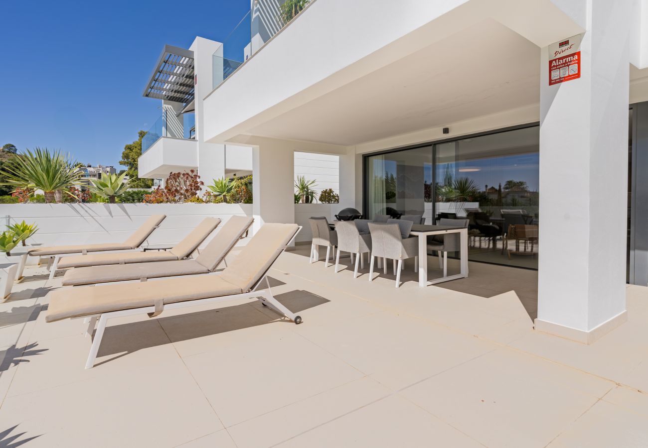Apartment in Benahavís - Aqualina de Madeira by Time & Home - modern oasis with private pool