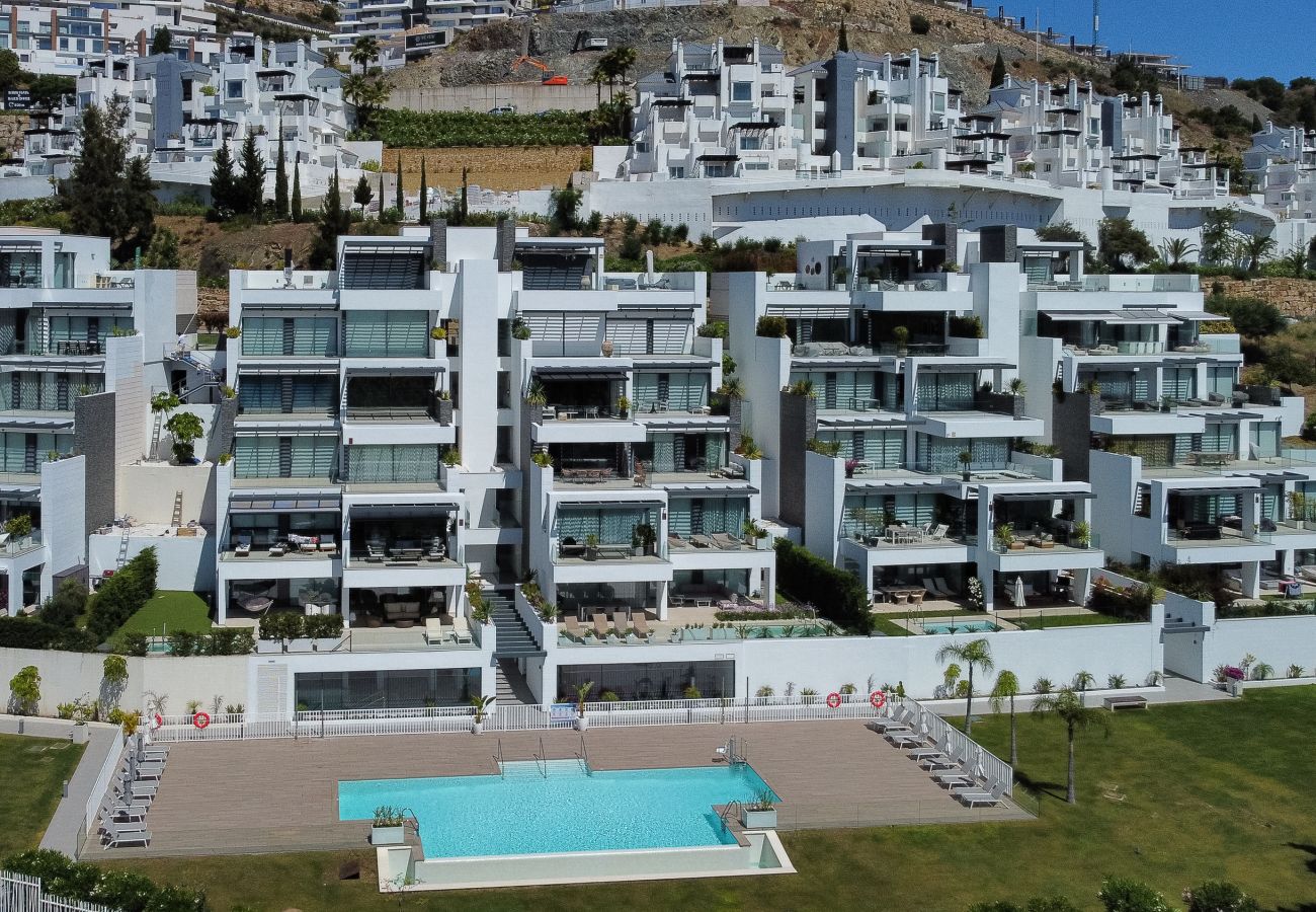 Apartment in Benahavís - Aqualina de Madeira by Time & Home - modern oasis with private pool